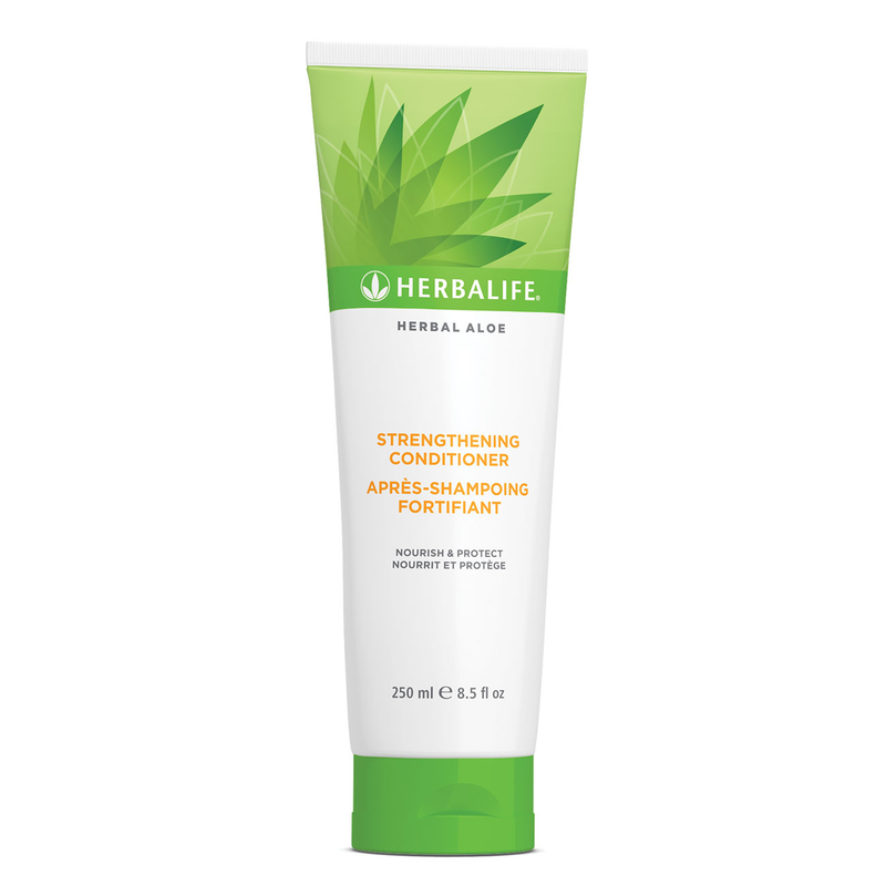 Herbavibe | Herbal Aloe Strengthening Conditioner 250 mL 1 Herbal Aloe Strengthening Conditioner 250 mL
